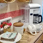 Casa1895 , Boutique Old Town Apartment, 2Min Beer Fountain *