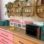 Casa1895 , Artful Stay In A Historic Townhouse, 2Min Beer Fountain Apartment