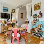 Casa1895 , Artful Stay In A Historic Townhouse, 2Min Beer Fountain Apartment Zalec