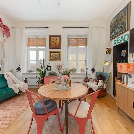 Casa1895, Stylish Old Town Apartment Near Beer Fountain Apartamento *