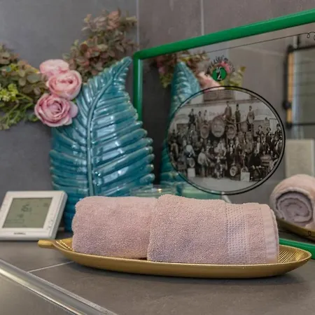 Casa1895, Stylish Old Town Apartment Near Beer Fountain Žalec