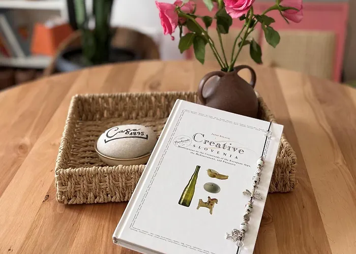 Apartment Casa1895, Stylish Old Town Apartment Near Beer Fountain Zalec