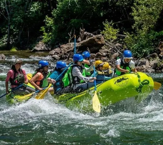 Casa1895, Stylish Old Town Apartment Near Beer Fountain